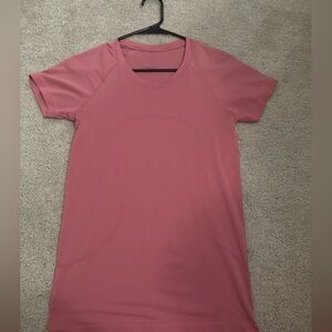 Women's Pink lulu swiftly tech!!